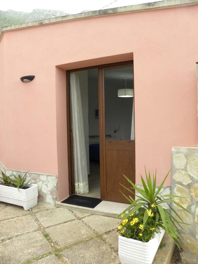 Ibiscus Castellammare del Golfo Exterior foto